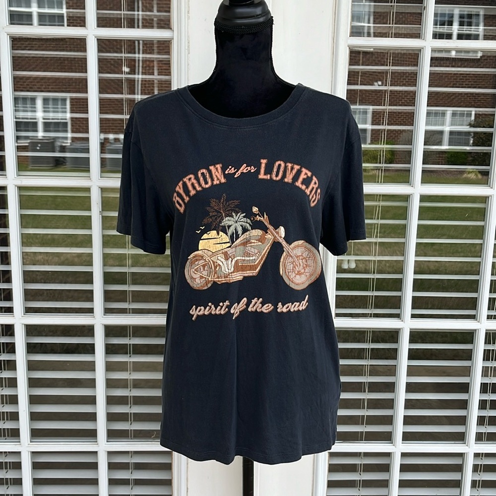 Spell & The Gypsy Byron Is For Lovers T Shirt Sz. Small